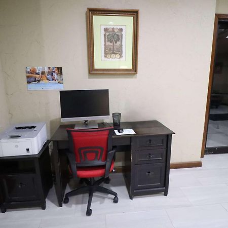 Super 8 By Wyndham Perryville Εξωτερικό φωτογραφία